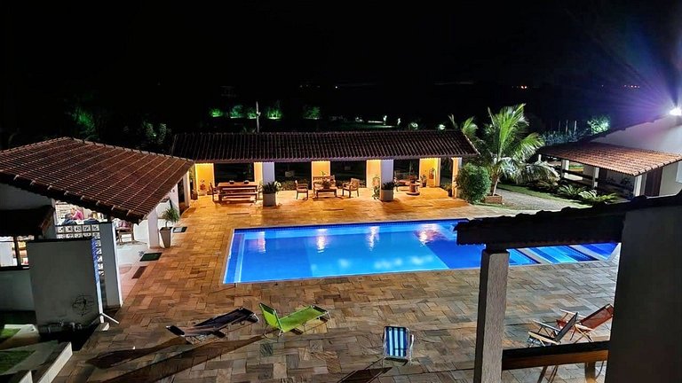 Sítio Aconchegante com Piscina e Wi-Fi
