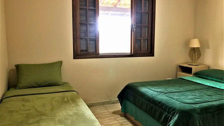 Casa de Campo com Piscina e Churrasqueira