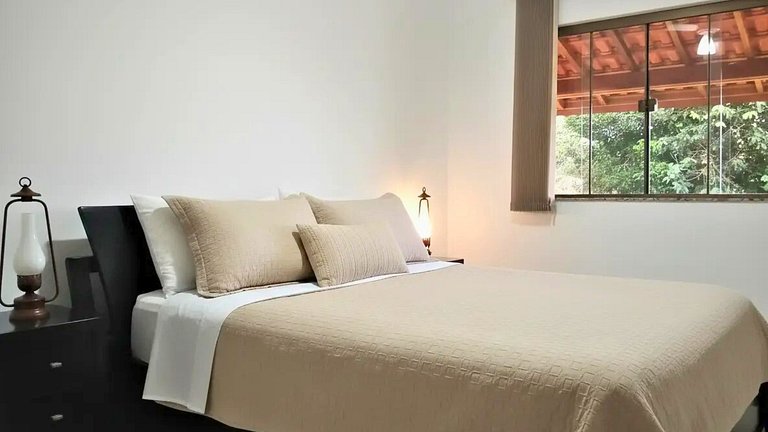 Sítio com Piscina e Área de Lazer Completa